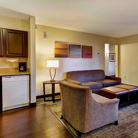 Staybridge Suites Madison - East, An Ihg Hotel Extérieur photo