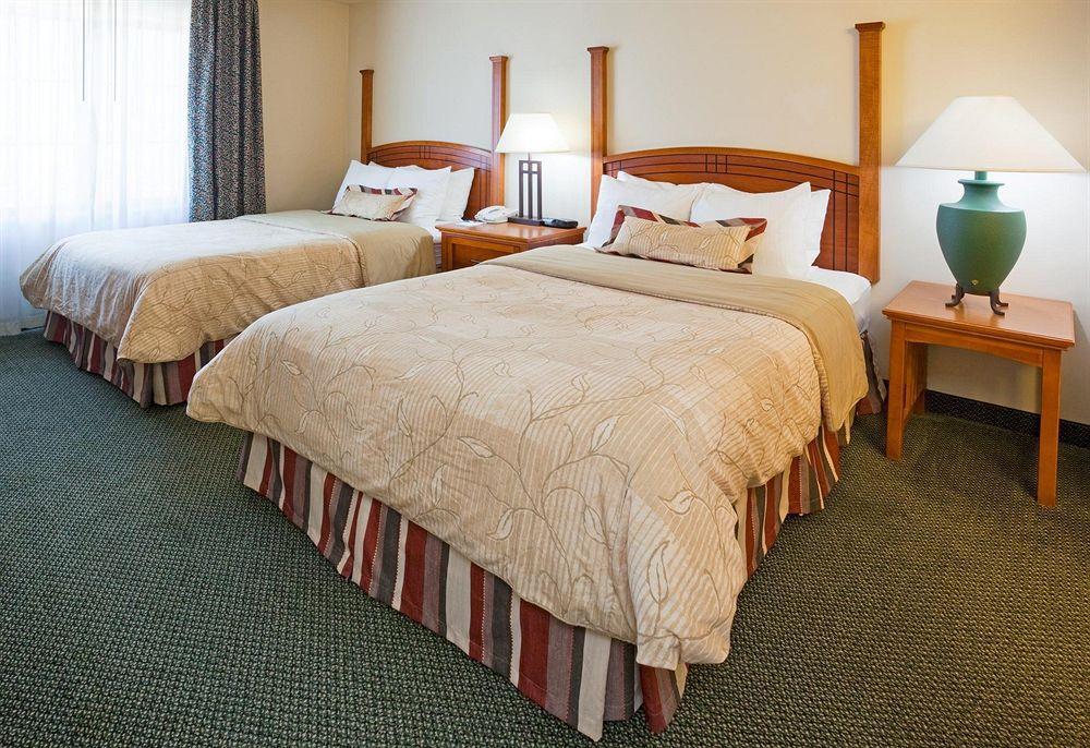 Staybridge Suites Madison - East, An Ihg Hotel Chambre photo