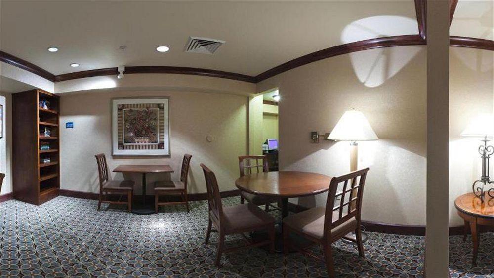 Staybridge Suites Madison - East, An Ihg Hotel Extérieur photo