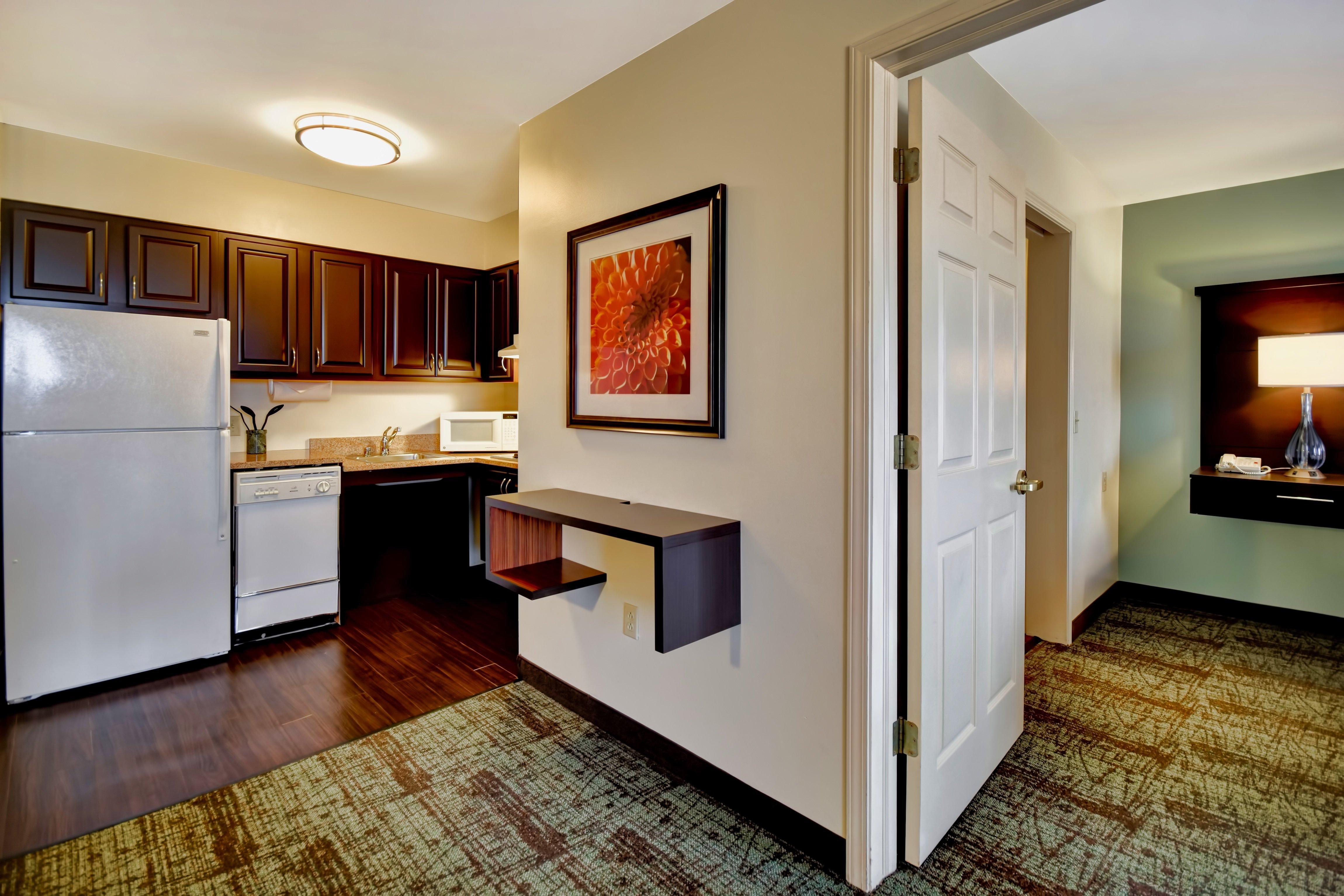 Staybridge Suites Madison - East, An Ihg Hotel Extérieur photo