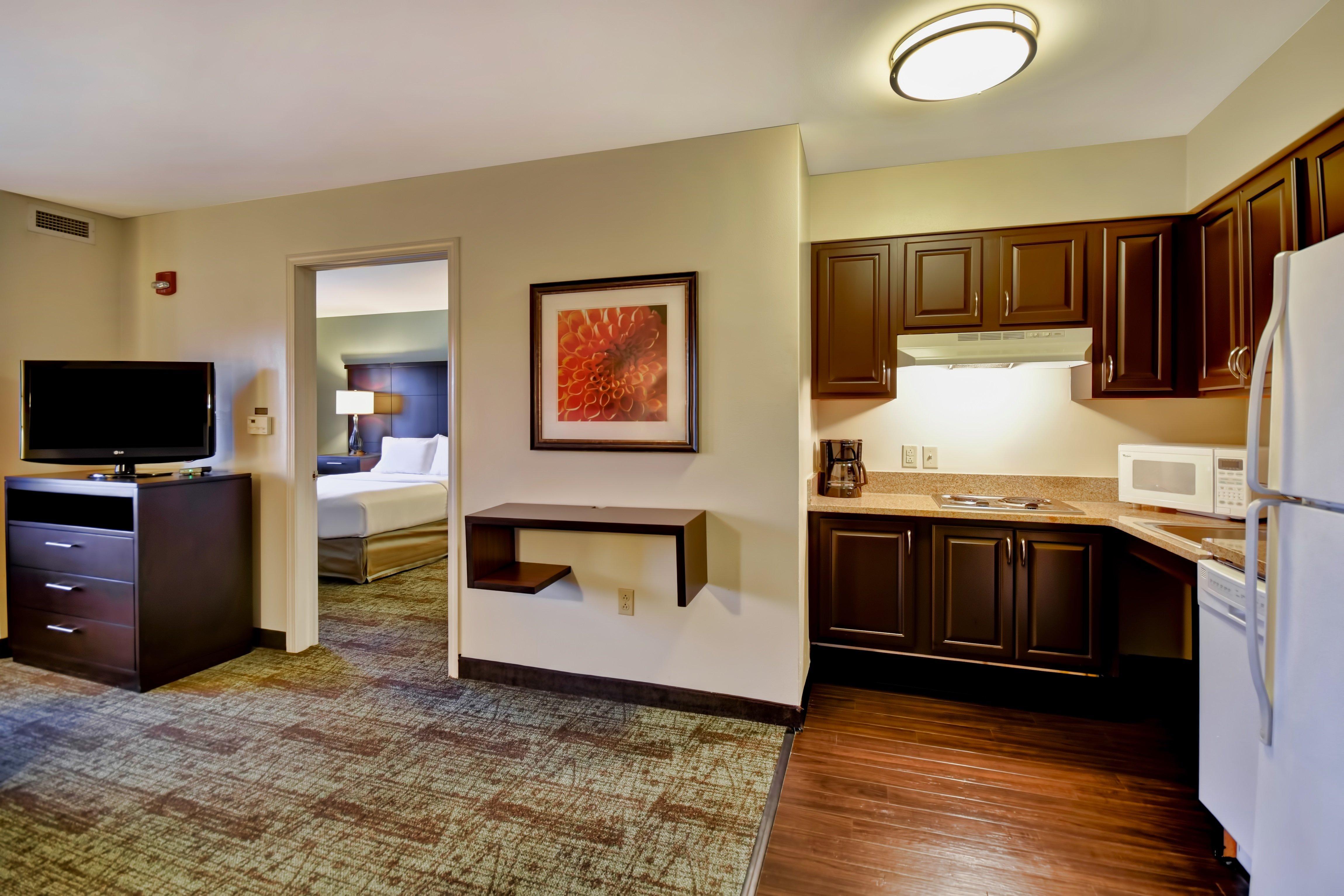 Staybridge Suites Madison - East, An Ihg Hotel Extérieur photo