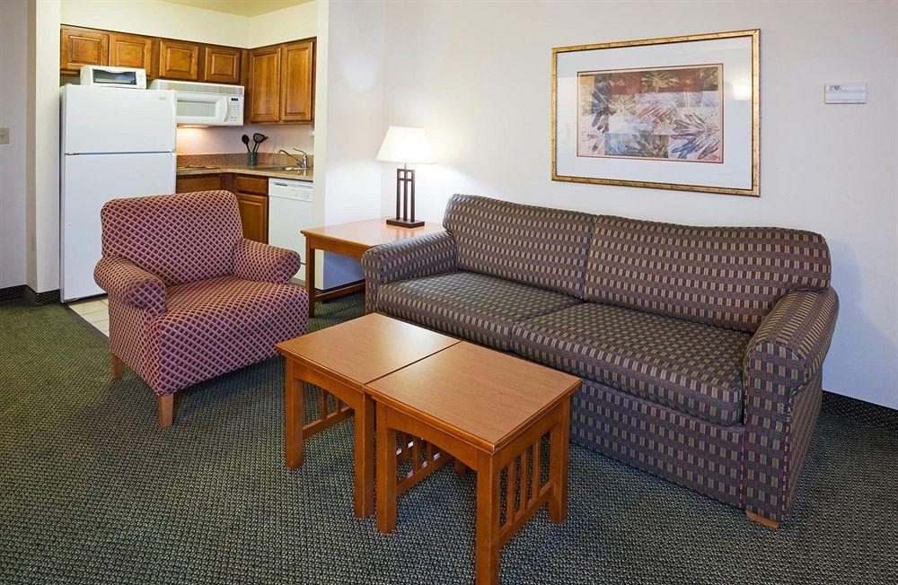 Staybridge Suites Madison - East, An Ihg Hotel Chambre photo