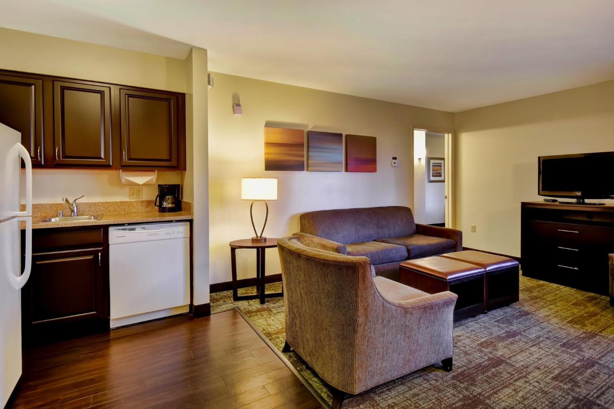 Staybridge Suites Madison - East, An Ihg Hotel Extérieur photo