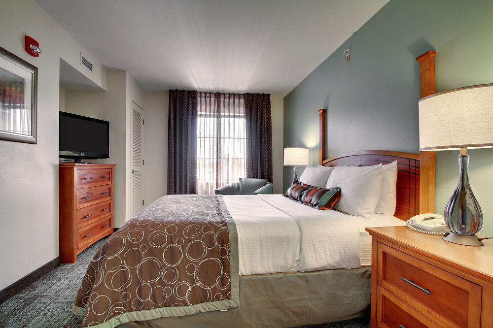 Staybridge Suites Madison - East, An Ihg Hotel Extérieur photo